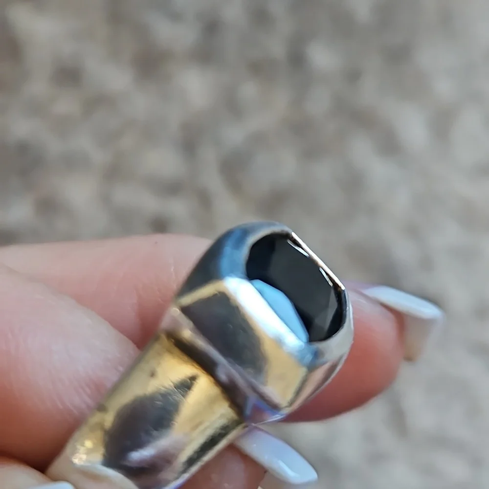 925 Sterling Silver and Black Onyx Ring (sz 10)